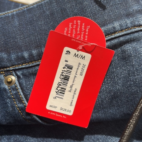SPANX Sz M Pull On Jeans Skinny Distressed Mid-Wash Raw Hem High Raise Denim NEW - Picture 12 of 14